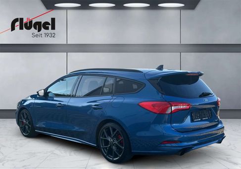 Ford Focus, 2021 3