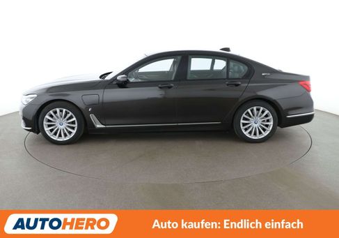 BMW 740, 2017