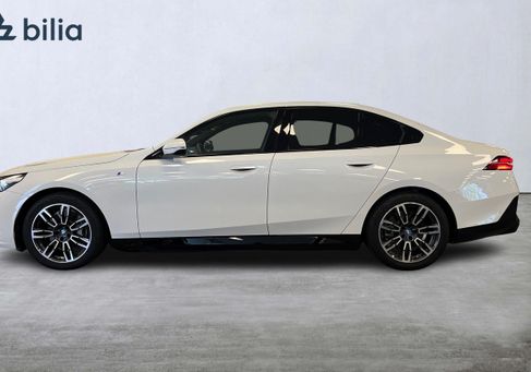 BMW, 2024 3