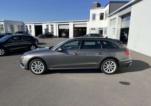Audi A4, 2022 3