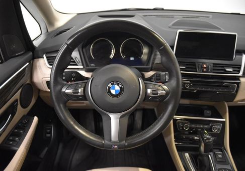 BMW 225 Active Tourer, 2019