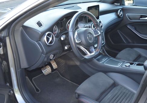 Mercedes-Benz CLA 220, 2017