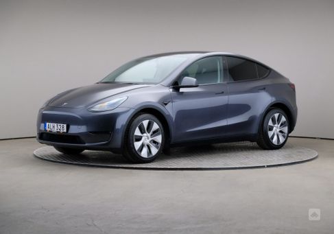 Tesla Model Y, 2021