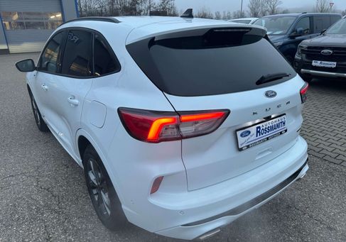 Ford Kuga, 2022