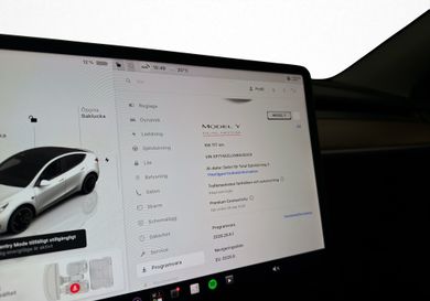 Tesla Model Y, 2022