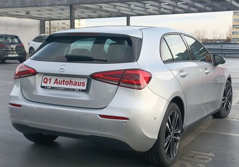 Mercedes-Benz A 180, 2022