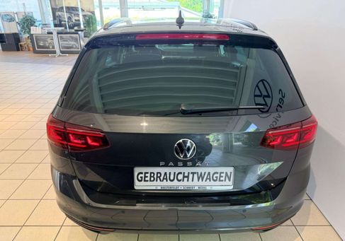 Volkswagen Passat Variant, 2023 3