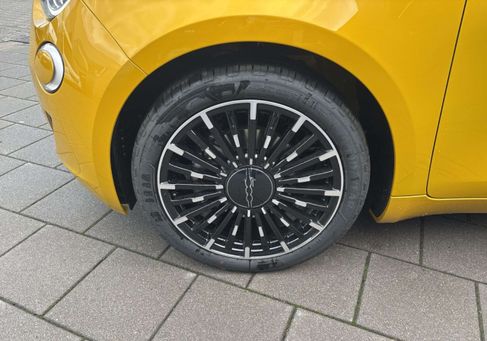 Fiat 500C, 2026