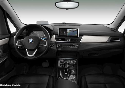 BMW 220, 2018 3