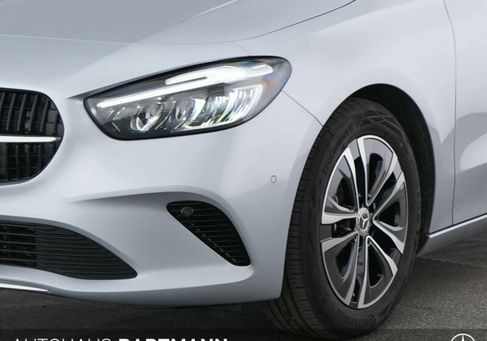 Mercedes-Benz B 180, 2025