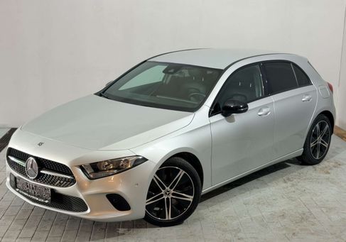 Mercedes-Benz A 200, 2022