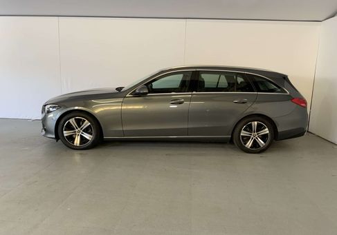 Mercedes-Benz C 200, 2022