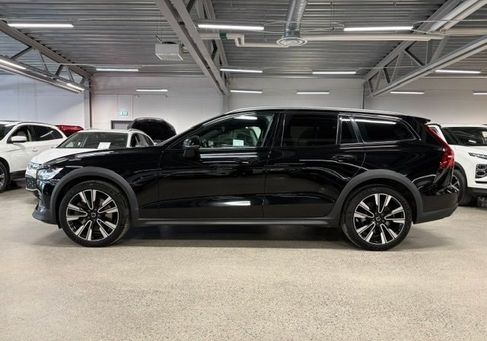 Volvo V60 Cross Country, 2020