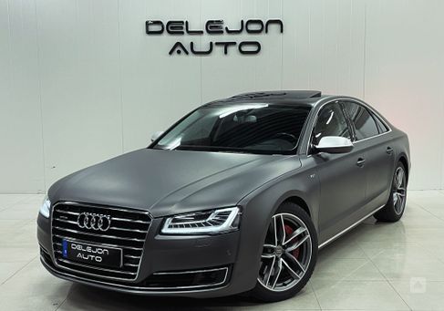 Audi A8, 2015