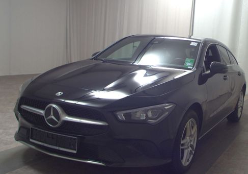 Mercedes-Benz CLA 250, 2022