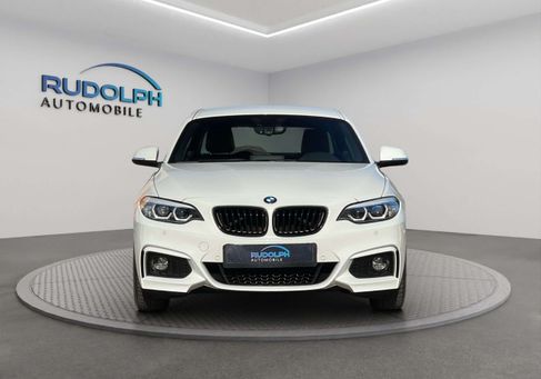 BMW 230, 2021
