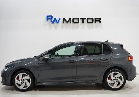 Volkswagen Golf, 2024 3