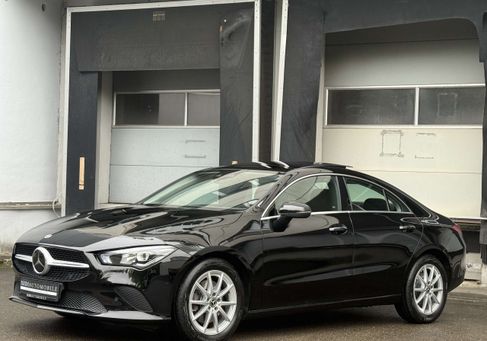 Mercedes-Benz CLA 220, 2022