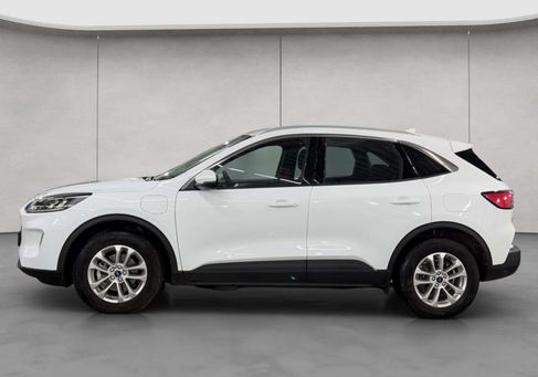 Ford Kuga, 2022