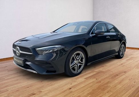 Mercedes-Benz A 220, 2023