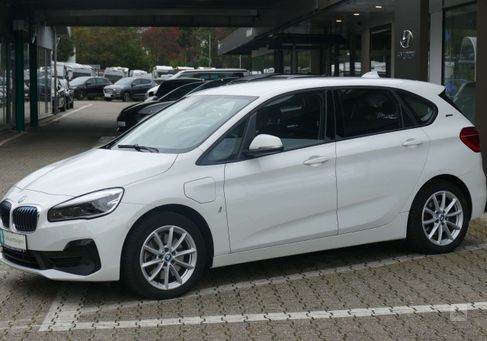 BMW 225, 2019