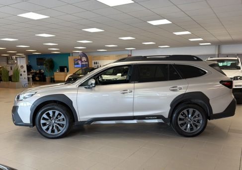 Subaru OUTBACK, 2025