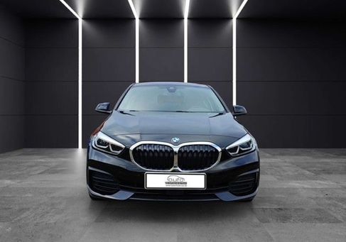 BMW 118, 2023