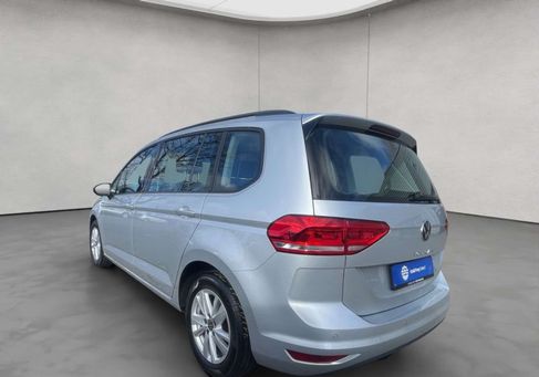Volkswagen Touran, 2023 3