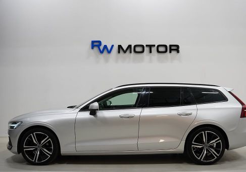 Volvo V60, 2020 3