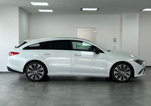 Mercedes-Benz CLA 250, 2022 3