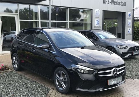Mercedes-Benz B 180, 2020