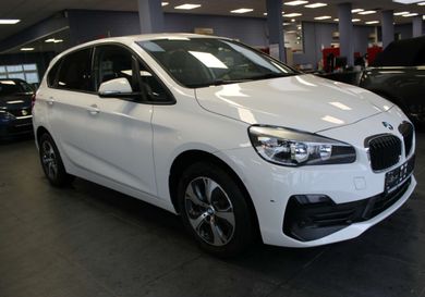 BMW 216, 2020