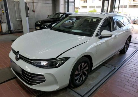Volkswagen Passat Variant, 2024