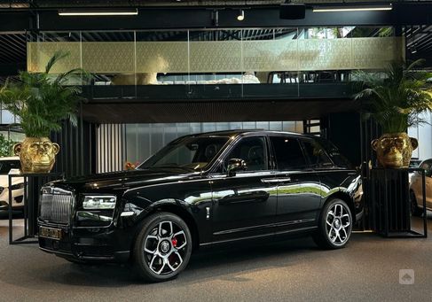 Rolls-Royce Cullinan, 2021