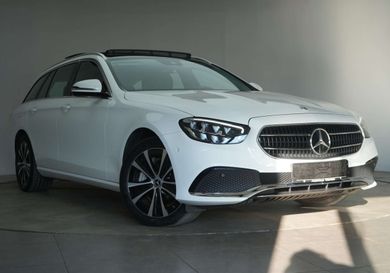 Mercedes-Benz E 300, 2022
