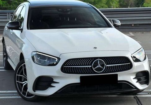 Mercedes-Benz E 300, 2021