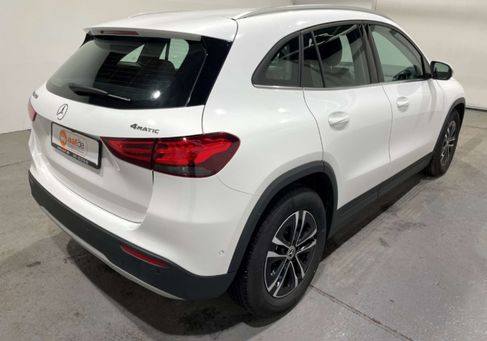 Mercedes-Benz GLA 200, 2023 3