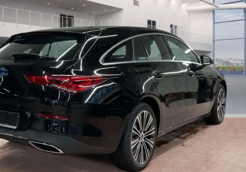 Mercedes-Benz CLA 250, 2022