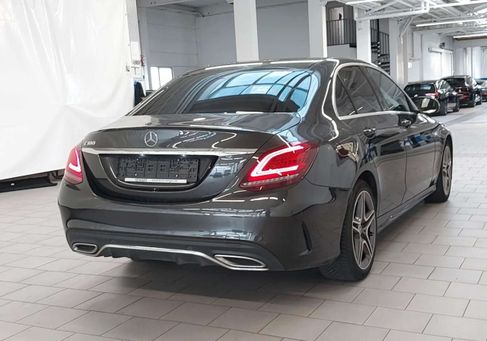 Mercedes-Benz C 180, 2020