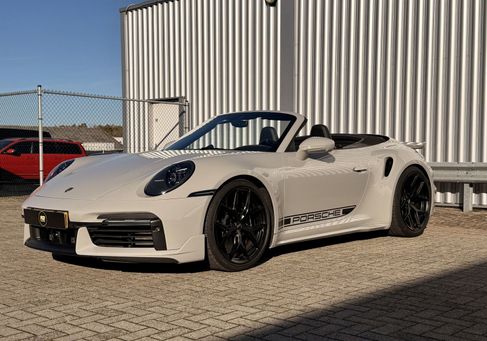 Porsche 992, 2021