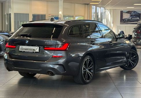 BMW 330, 2020