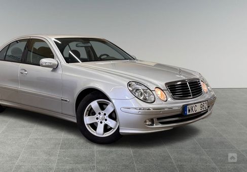 Mercedes-Benz E 240, 2005