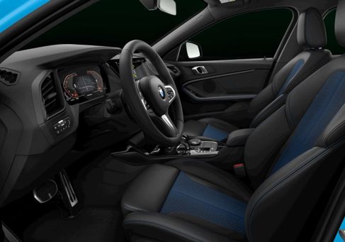 BMW 118, 2023