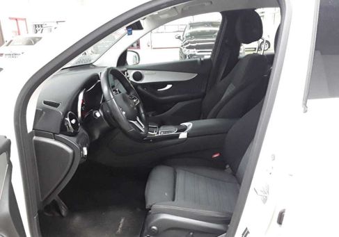 Mercedes-Benz GLC 200, 2020