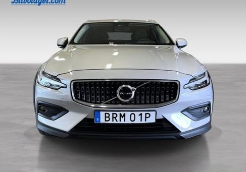 Volvo V60 Cross Country, 2024