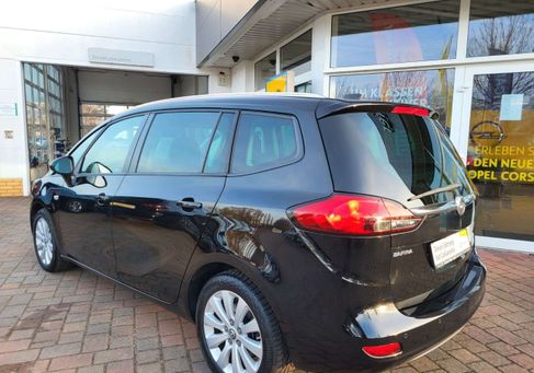 Opel Zafira, 2017