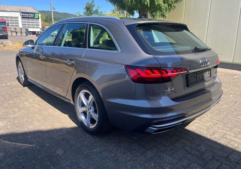 Audi A4, 2022