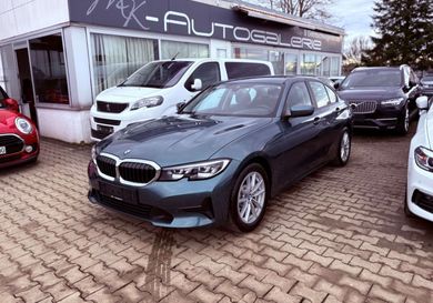BMW 330, 2021