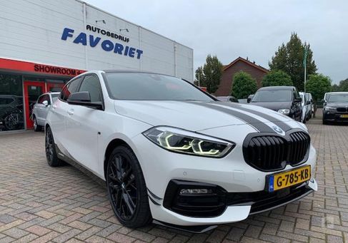 BMW 118, 2019