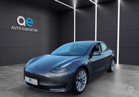 Tesla Model 3, 2021